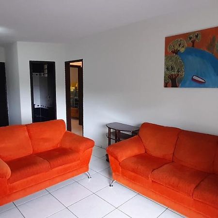 Apartamento Espacoso Com Estacionamento Incluido Foz do Iguacu Ngoại thất bức ảnh