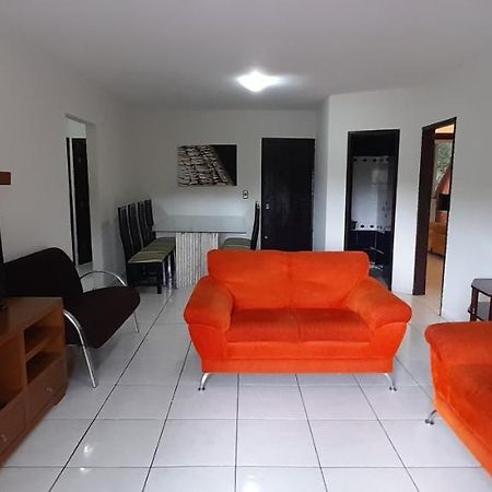 Apartamento Espacoso Com Estacionamento Incluido Foz do Iguacu Ngoại thất bức ảnh