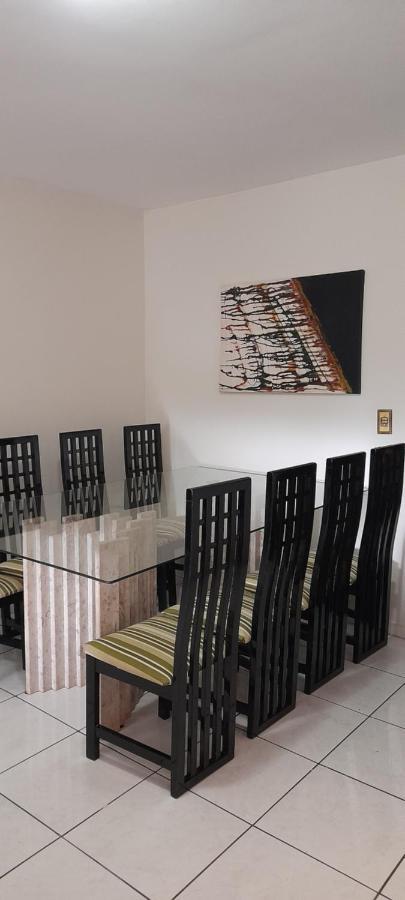 Apartamento Espacoso Com Estacionamento Incluido Foz do Iguacu Ngoại thất bức ảnh